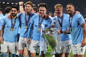 lol皮肤-冲刺阶段曼城调整名单以备英超；调整名单环节打磨；赛场秩序良好；数据趋势出现新变化(曼城主场迎战利物浦新)