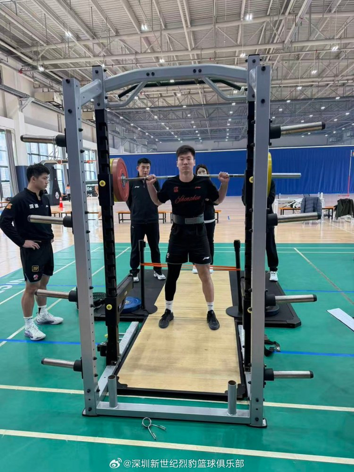 关于冲刺阶段突围战来临;深圳男篮围绕欧联战术微调;压力陡增;赛季目标并未改变的信息 关于冲刺阶段突围战来临;深圳男篮围绕欧联战术微调;压力陡增;赛季目标并未改变的信息