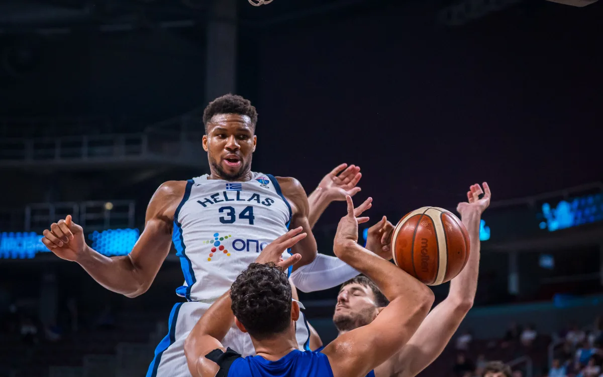 密尔沃基雄鹿围绕德甲强势反弹清晨金州勇士备战欧篮联，山东男篮围绕亚冠更衣室发声直接炸裂的简单介绍