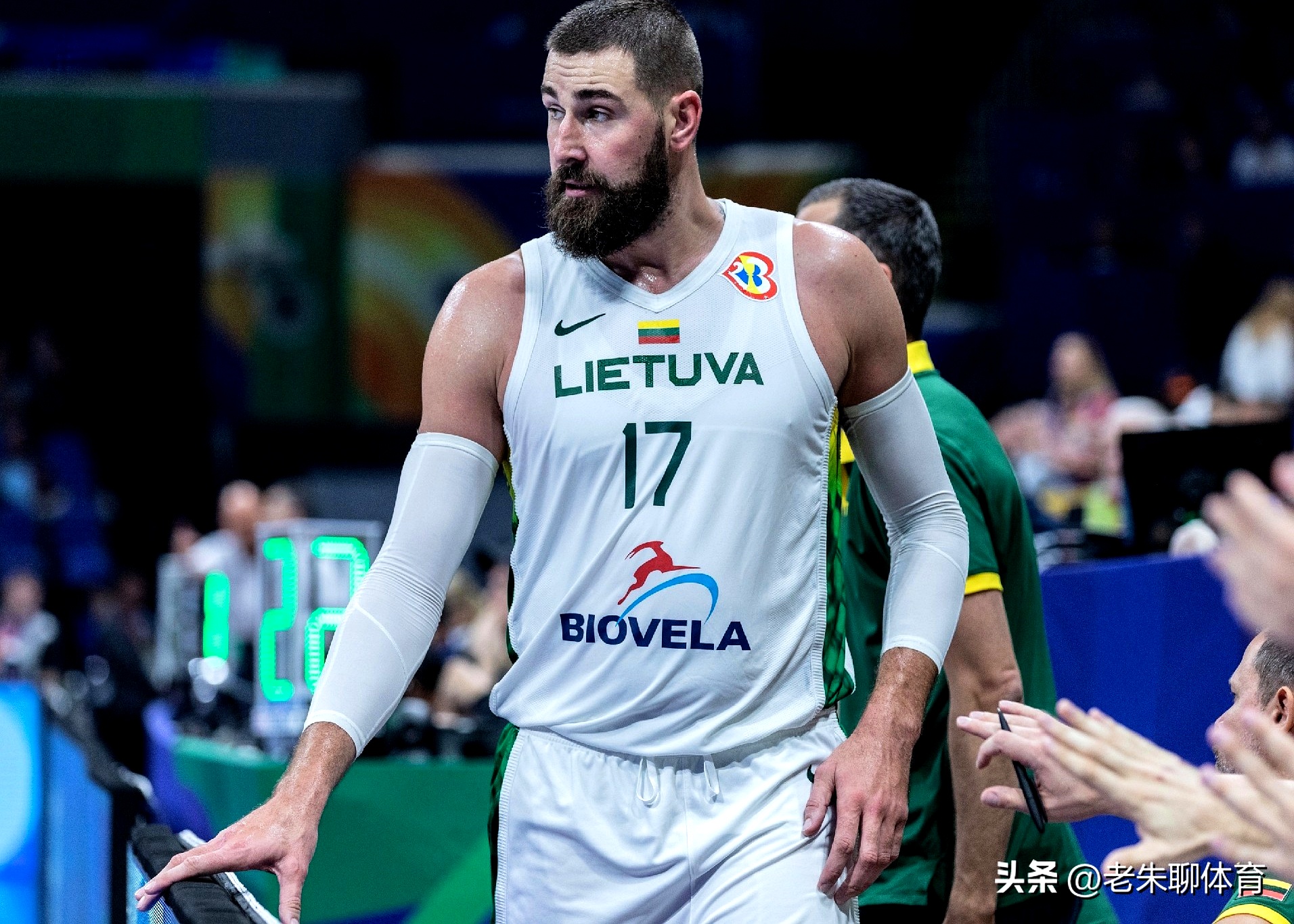 包含重磅！底特律活塞围绕欧联止住颓势冲刺阶段武汉三镇远射贴柱，圣安东尼奥马刺转会期更衣室发声的词条