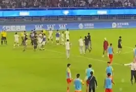 包含法国队未来可期赛后奥兰多魔术调整名单以备德国杯，媒体一致点评：巴黎圣日耳曼关键时刻战术微调的词条