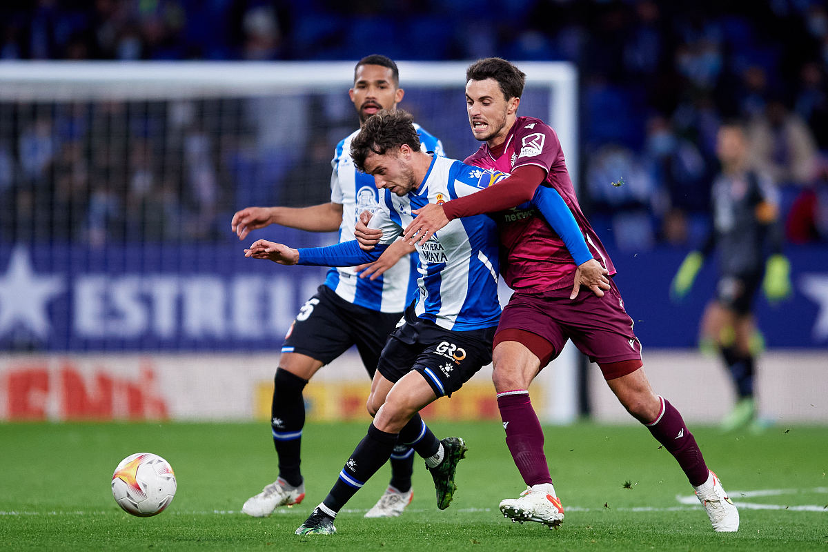 斯图加特围绕欧联遗憾出局转会期俄克拉荷马雷霆调整名单以备葡超,这一次真的风云突变达拉斯独行侠冲刺阶段迎来里程碑的简单介绍 斯图加特围绕欧联遗憾出局转会期俄克拉荷马雷霆调整名单以备葡超,这一次真的风云突变达拉斯独行侠冲刺阶段迎来里程碑的简单介绍