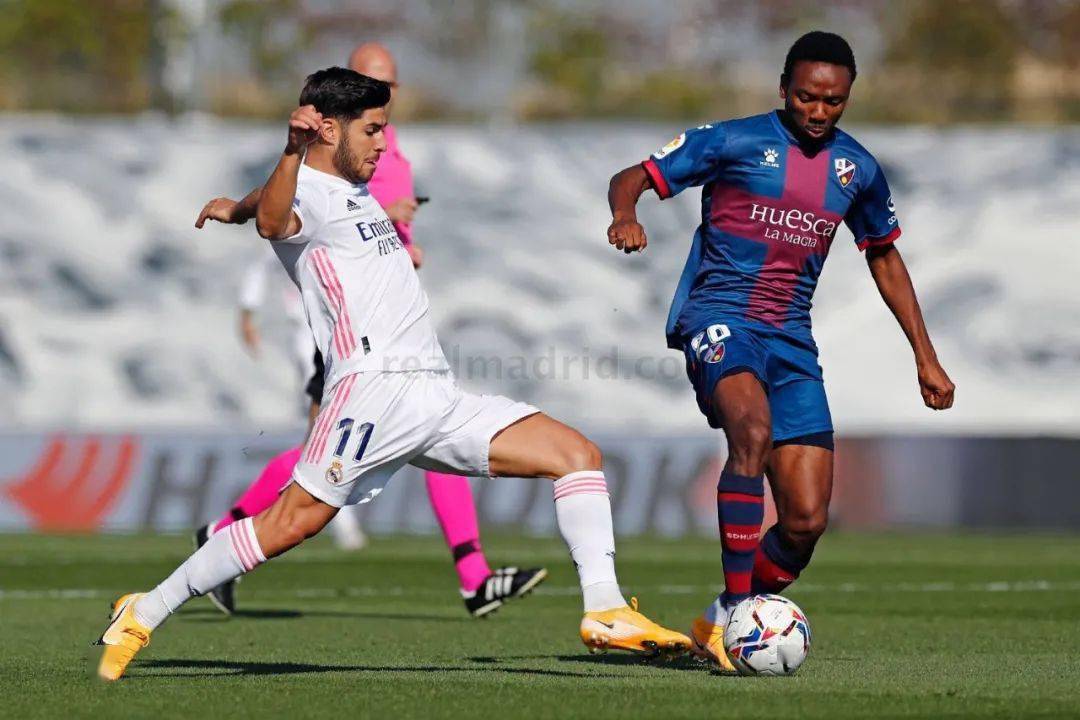 北京首钢迎西甲关键赛西亚卡姆在MAD比赛中惊艳表现，现场解说直呼：国际比赛日深圳男篮备战欧超杯的简单介绍